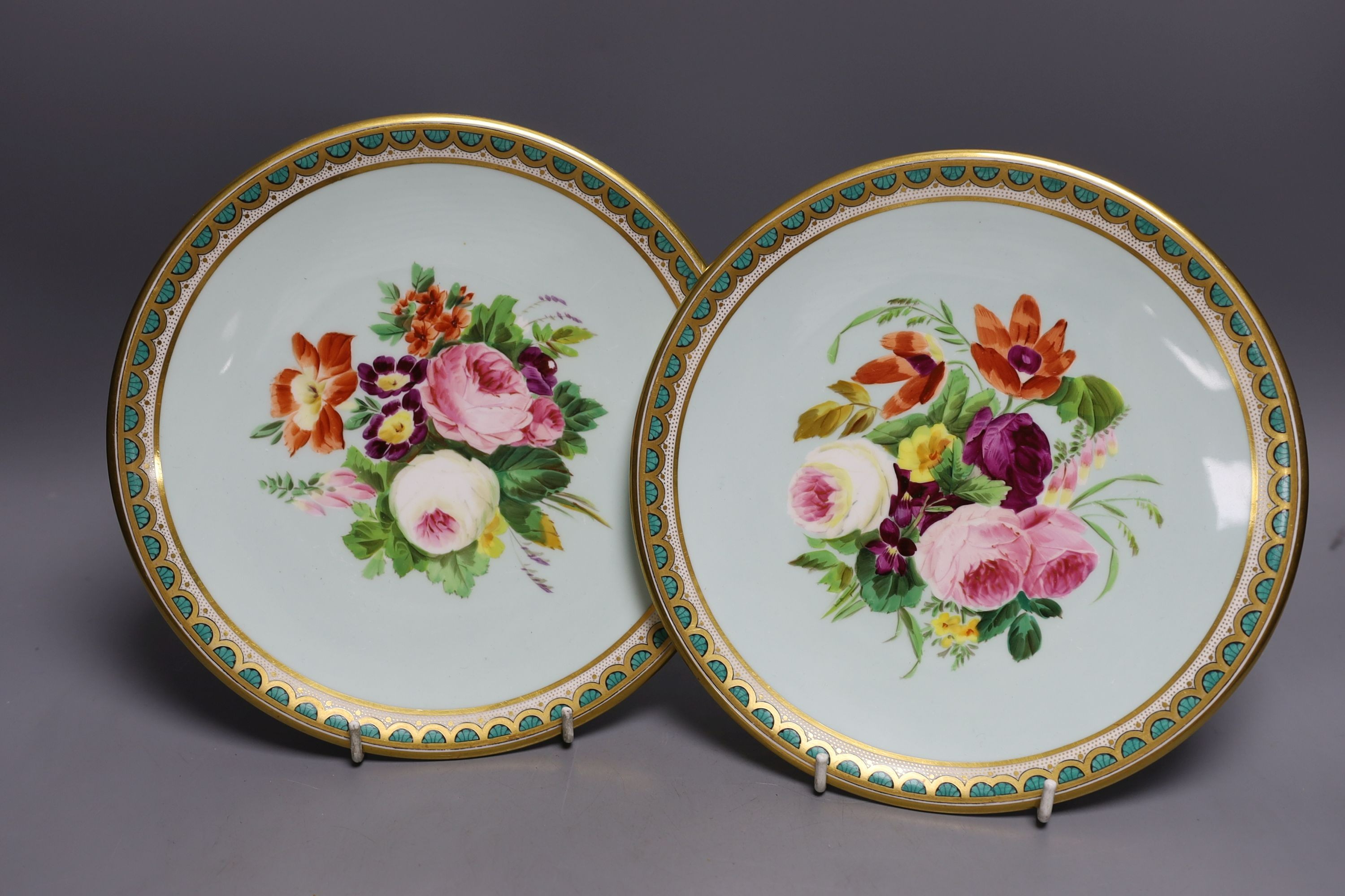 A pair of English bone china cabinet plates and a dessert comport